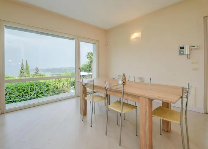 Europa Villa *