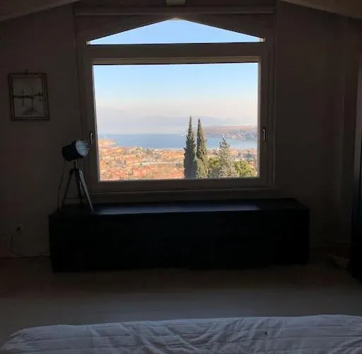 Europa Villa Roe