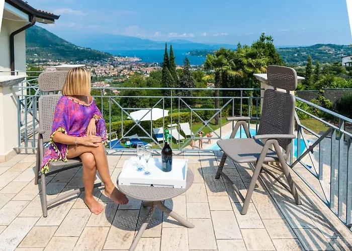 Europa Villa Roe